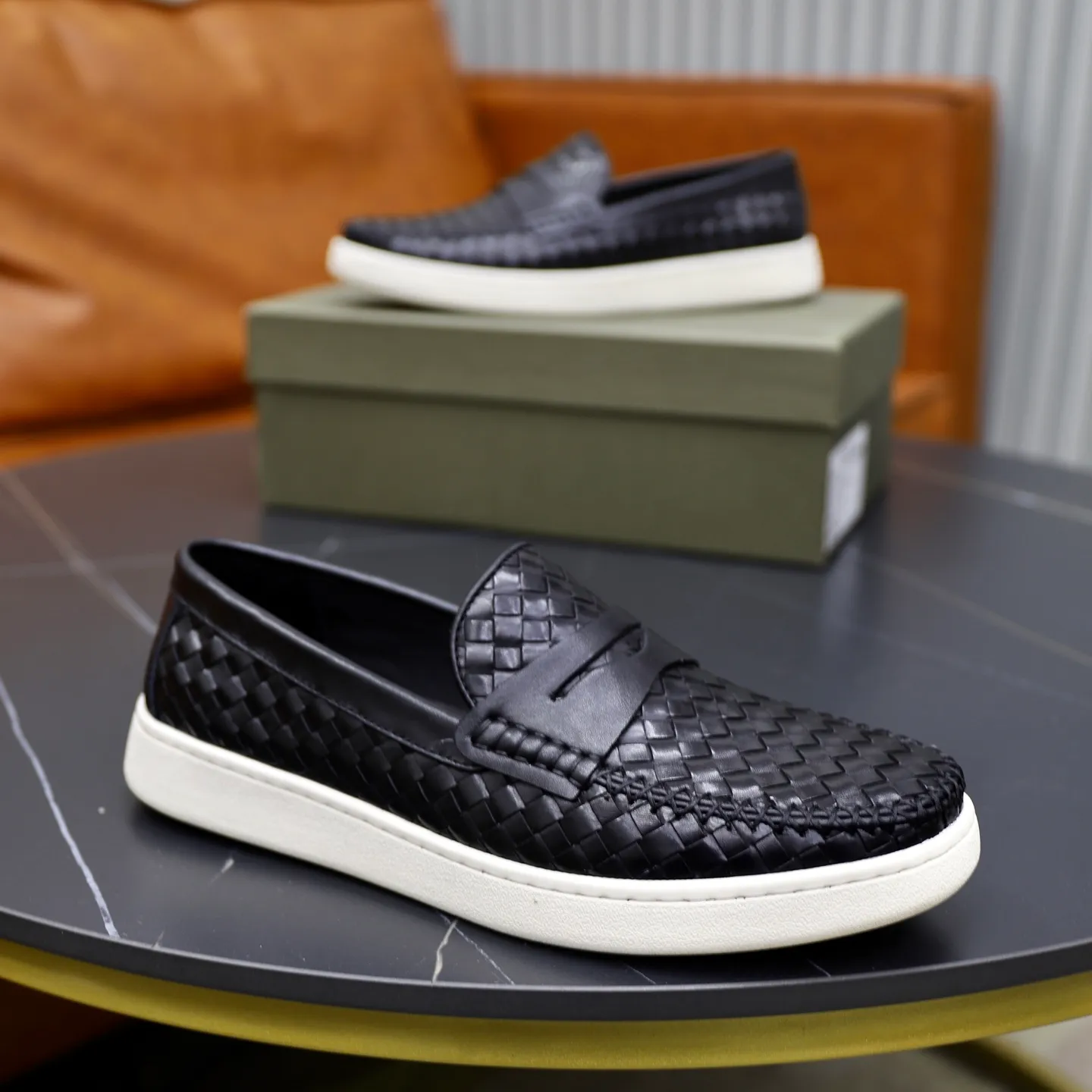 Men's shoes 💰500💰BOTTEG* VENET* - high-end boutique Size: 38-44 (45 custom-made) BV new product, calfskin artificially woven classic style harmoniously blends with contemporary fashion temperament, rubber soles are light and flexible, water-dyed cowhide!